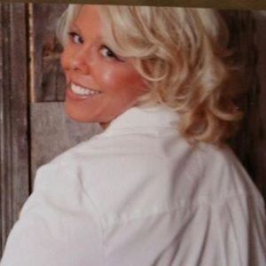 Meet your Posher, Bobbi